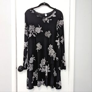 Old Navy Floral Long Sleeve Dress